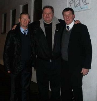 Steve Lomas (vľavo) a Alan Pearson (v strede) - FC St. Johnstone, december 2011